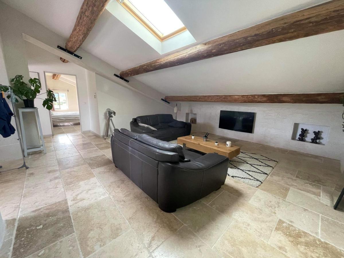 Appartement de charme Sud Luberon classé 4 étoiles Puyvert Extérieur photo