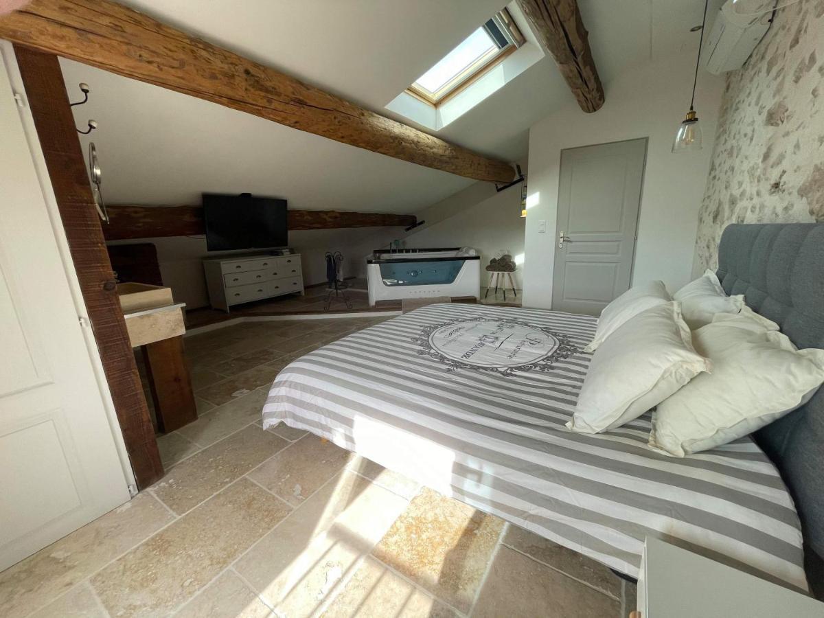 Appartement de charme Sud Luberon classé 4 étoiles Puyvert Extérieur photo